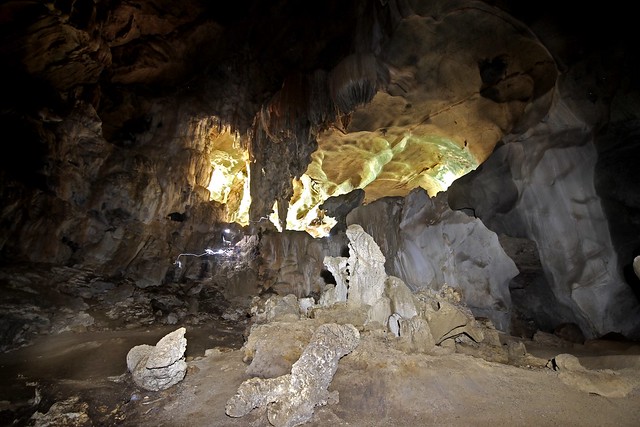 Caving Gua Kandu